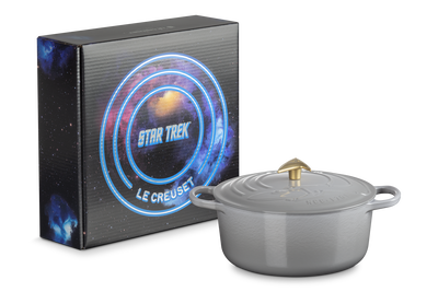 Star Trek Collection Enterprise Round Dutch Oven with Starfleet Delta Knob